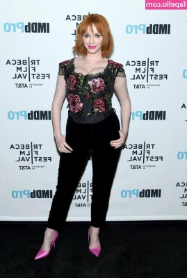 Christina Hendricks [ christina-hendricks ] - Sorry to be MIA my babies