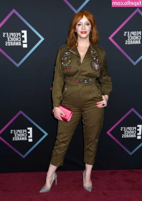 Christina Hendricks [ christina-hendricks ] - Hanging out looking sexy