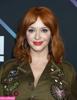 Christina Hendricks [ christina-hendricks ] - Mitä keksisit meiän kans   miss_ajattara