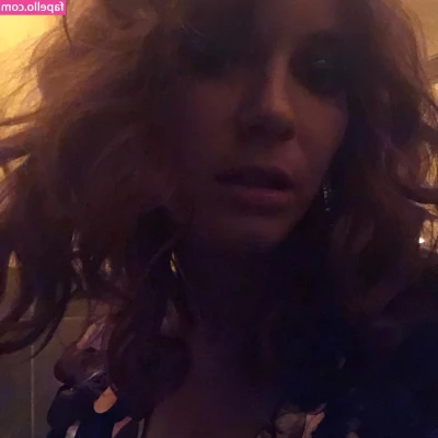 Christina Hendricks [ christina-hendricks ] - Can I sit on your dick