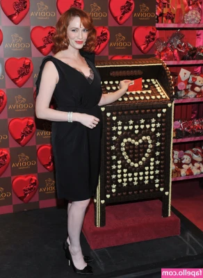 Christina Hendricks [ christina-hendricks ] - I can't wait to film more filth before my boyfriend gets home to fuck