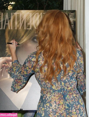 Christina Hendricks [ christina-hendricks ] - Contenido sin censura en majo premium