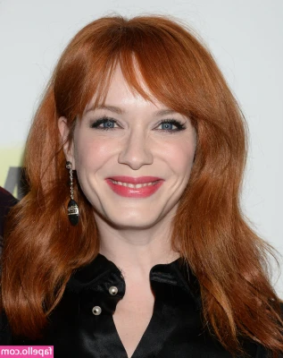 Christina Hendricks [ christina-hendricks ] - Oh sorry, am I distracting you?