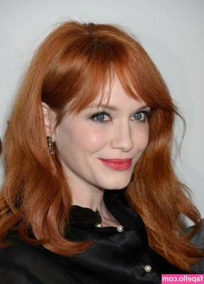 Christina Hendricks [ christina-hendricks ] - Chill days 🥵