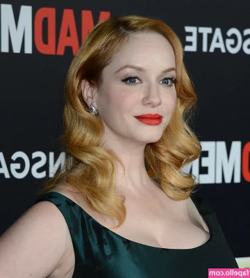 Christina Hendricks [ christina-hendricks ] - Love the look in a cuck's eye while i'm being used.🤤
