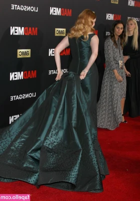 Christina Hendricks [ christina-hendricks ] - For the back lovers 😉
