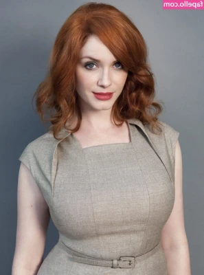 Christina Hendricks [ christina-hendricks ] - No makeup but I finally tried my new Punisher costume on w my new