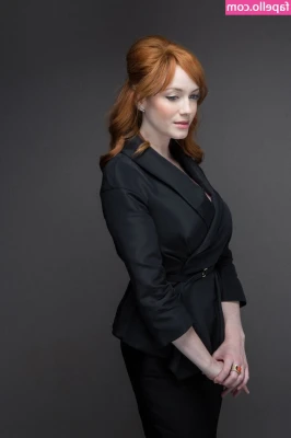 Christina Hendricks [ christina-hendricks ] - If only pussy could talk... 😏 What do you think this one would say?