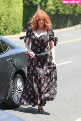 Christina Hendricks [ christina-hendricks ] - Would you trust me to handle your package? 😂😂😛