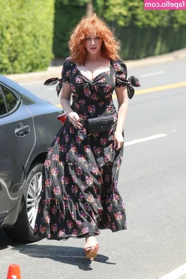 Christina Hendricks [ christina-hendricks ] - Who wants some panties worn by me? They would run you at least $250