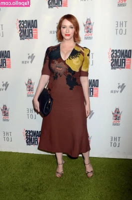 Christina Hendricks [ christina-hendricks ] - 🥵🥵🥵 who wanna see some more 😜 part 1