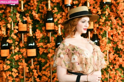 Christina Hendricks [ christina-hendricks ] - Thursday booty!
