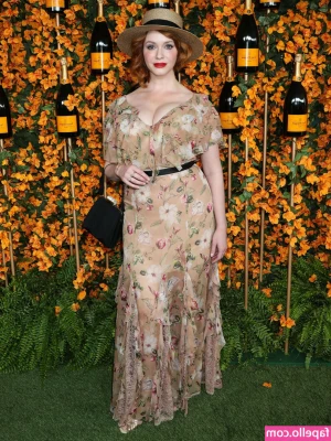 Christina Hendricks [ christina-hendricks ] - Im around to chat  DM with tribute :)  10 min- $25 20 min-$45 30 min-