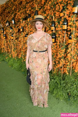 Christina Hendricks [ christina-hendricks ] - Where it all started 🤓