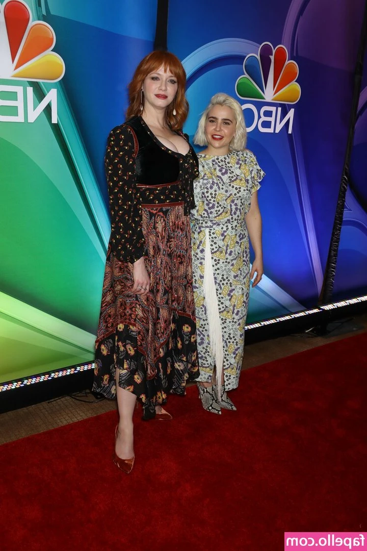 Christina Hendricks [ christina-hendricks ] - Underwear haulllllll