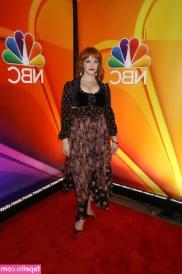Christina Hendricks [ christina-hendricks ] - Hey lovers  I will be hanging out with some awesome BBW models next
