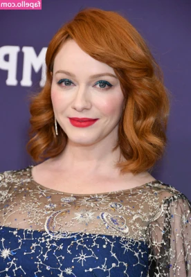 Christina Hendricks [ christina-hendricks ] - 🌹 I love roses