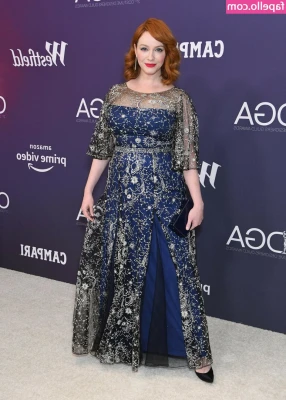 Christina Hendricks [ christina-hendricks ] - Nuevo tele gram para avisos de transmisiones en vivo, publicaciones