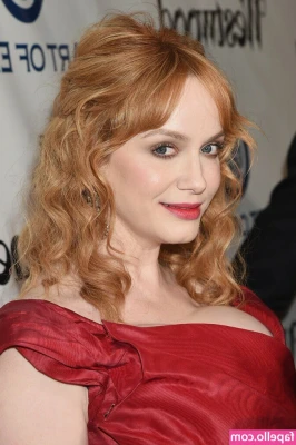 Christina Hendricks [ christina-hendricks ] - Wanna go for ride 😉👣
