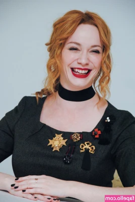 Christina Hendricks [ christina-hendricks ] - Watch 14 mins of fun as @auroratheeangel and I take turns using the