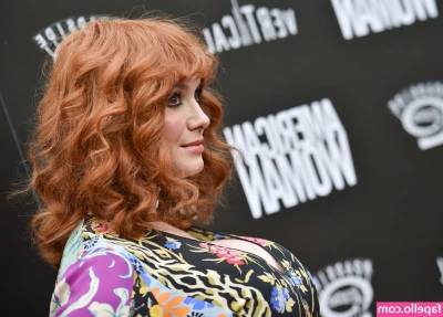 Christina Hendricks [ christina-hendricks ] - My body said ⌛️