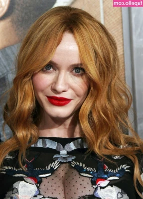 Christina Hendricks [ christina-hendricks ] - Do you want my next post to be my ass or my titties?! Absolutely