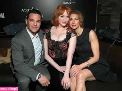 Christina Hendricks [ christina-hendricks ] - RIDE A DICK A DAY 🤗