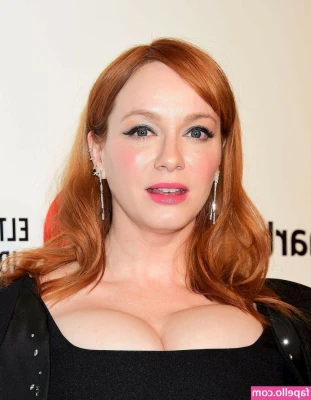 Christina Hendricks [ christina-hendricks ] - You love the way my sandal dangles don’t you 😏😍