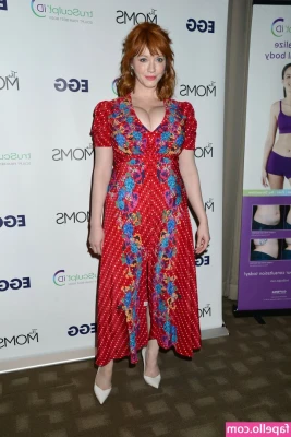 Christina Hendricks [ christina-hendricks ] - Good morning! Jump up up up and get it ;)