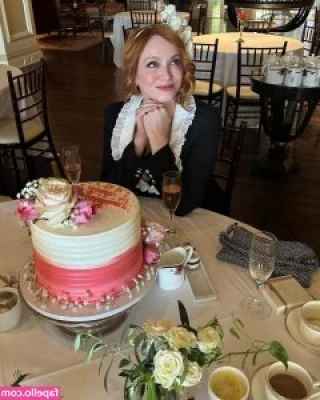 Christina Hendricks [ christina-hendricks ] - CLICK HER HOT FREE TRIAL LINK 😍 https://onlyfans.com/action/t…
