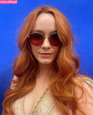Christina Hendricks [ christina-hendricks ] - New week - new full photo collection with my ass for my Fans🥰🍑