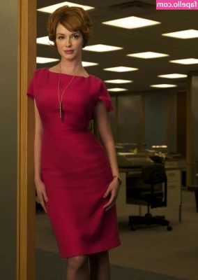 Christina Hendricks [ christina-hendricks ] - Skype dates are my absolute favorite way to connect... dm me &