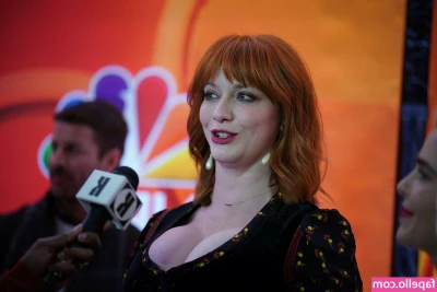 Christina Hendricks [ christina-hendricks ] - Is there a sexy song that gets you in the mood?