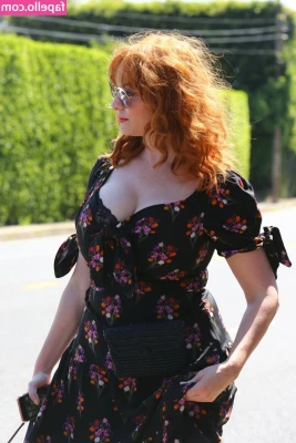 Christina Hendricks [ christina-hendricks ] - like this if you wanna be cucked by me🚨 part 1