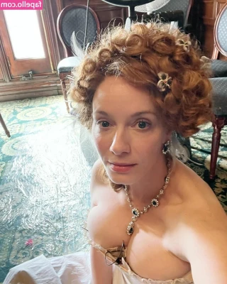 Christina Hendricks [ christina-hendricks ] - Come check out the view 😉 part 1