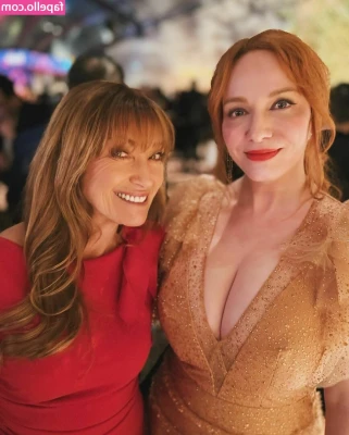 Christina Hendricks [ christina-hendricks ] - Wish you all a wonderful morning/evening/night 😘