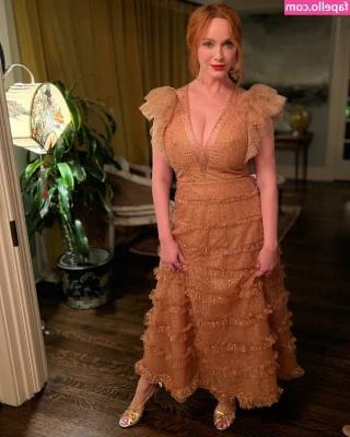 Christina Hendricks [ christina-hendricks ] - Little booties matter too🫶🏼 part 1