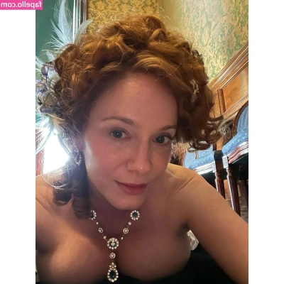 Christina Hendricks [ christina-hendricks ] - Hi babe ❤️