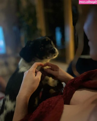 Christina Hendricks [ christina-hendricks ] - Bath time is the best time 🤩