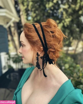 Christina Hendricks [ christina-hendricks ] - Fan art, love this..