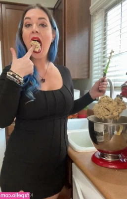 kinkykupcake - Lap dance, Typo POV 😈 full video in dms