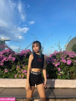 qt_jackie [ qt-jackie ] - Everyone loves a girl in uniform right  Although I ll admit  it looks