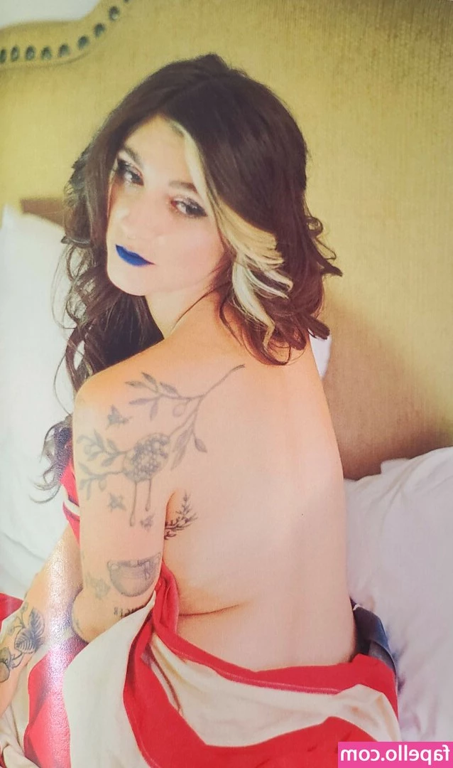 Sierra Ferrell [ sierra-ferrell ] - Feeling naughty? Let's see how far we can push the boundaries.