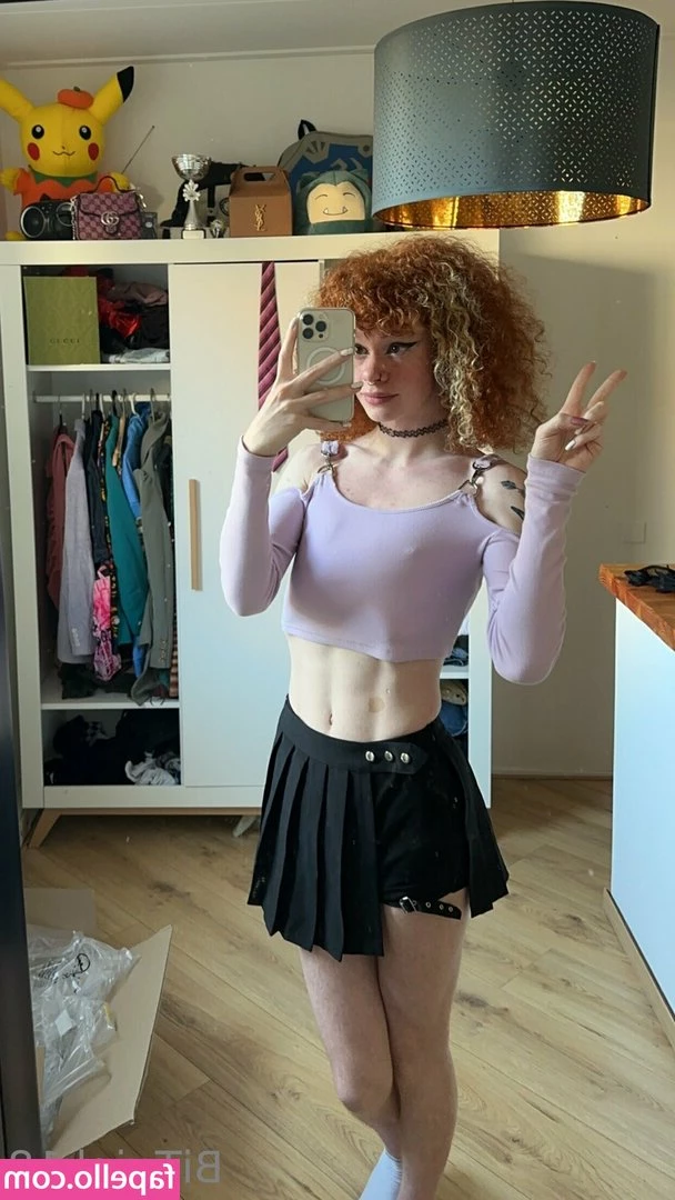 bitwink18 - Let s have more beautiful Nude Polaroids of Emily to start our week