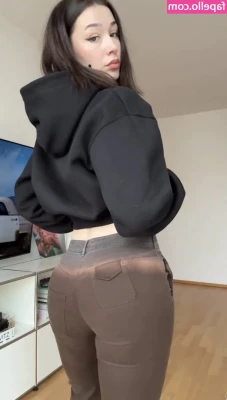 Janaxnell - You know I'm a baddie! 😈❤️🥰