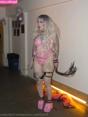 awhor3aphobia - After wearing this PVC hood, only the mouth is exposed for breathing.