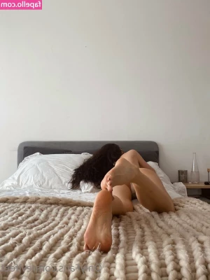 Evifeet - Although im single  this is goals