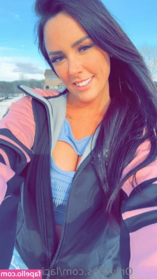 laciemayxo - She forgot something in the car  enjoy the view