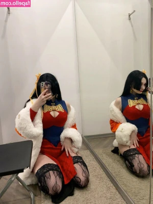 mia_green_tea [ mia-green-tea ] - wanna fuck me on the desk senpai ???