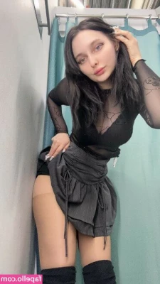 mia_green_tea [ mia-green-tea ] - I made this video while cooking dinner 💕